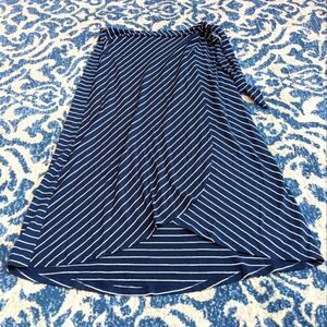 Adrienne Vittadini hi lowskirt striped size xs